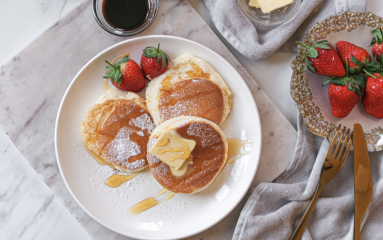 Des pancakes japonais ultra gonflés