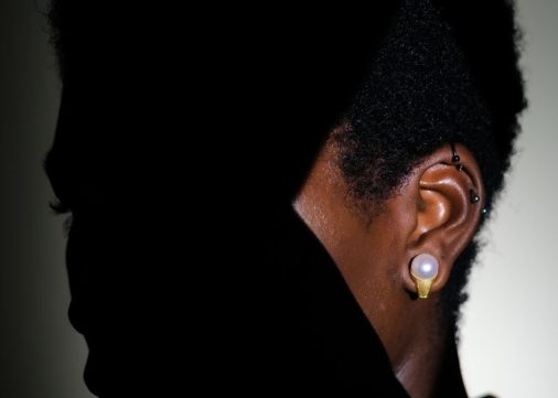 Ceci n’est pas une boucle d’oreille