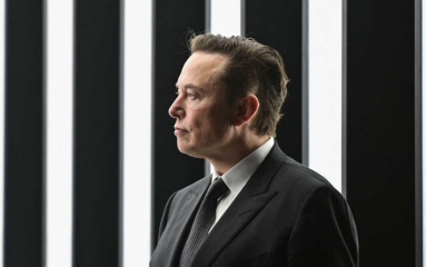 Pourquoi Elon Musk veut-il acheter Twitter ?