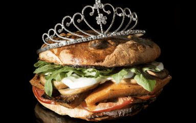 Le Burger Queen du livre Braise-moi