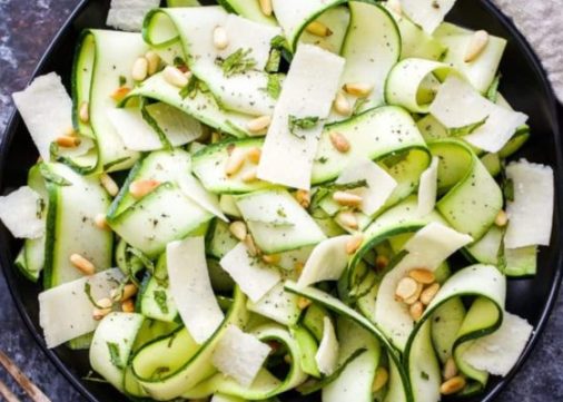 Salade de courgettes crues