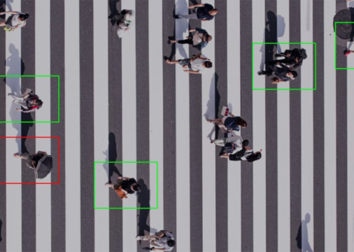 Tech : le pull anti reconnaissance faciale 